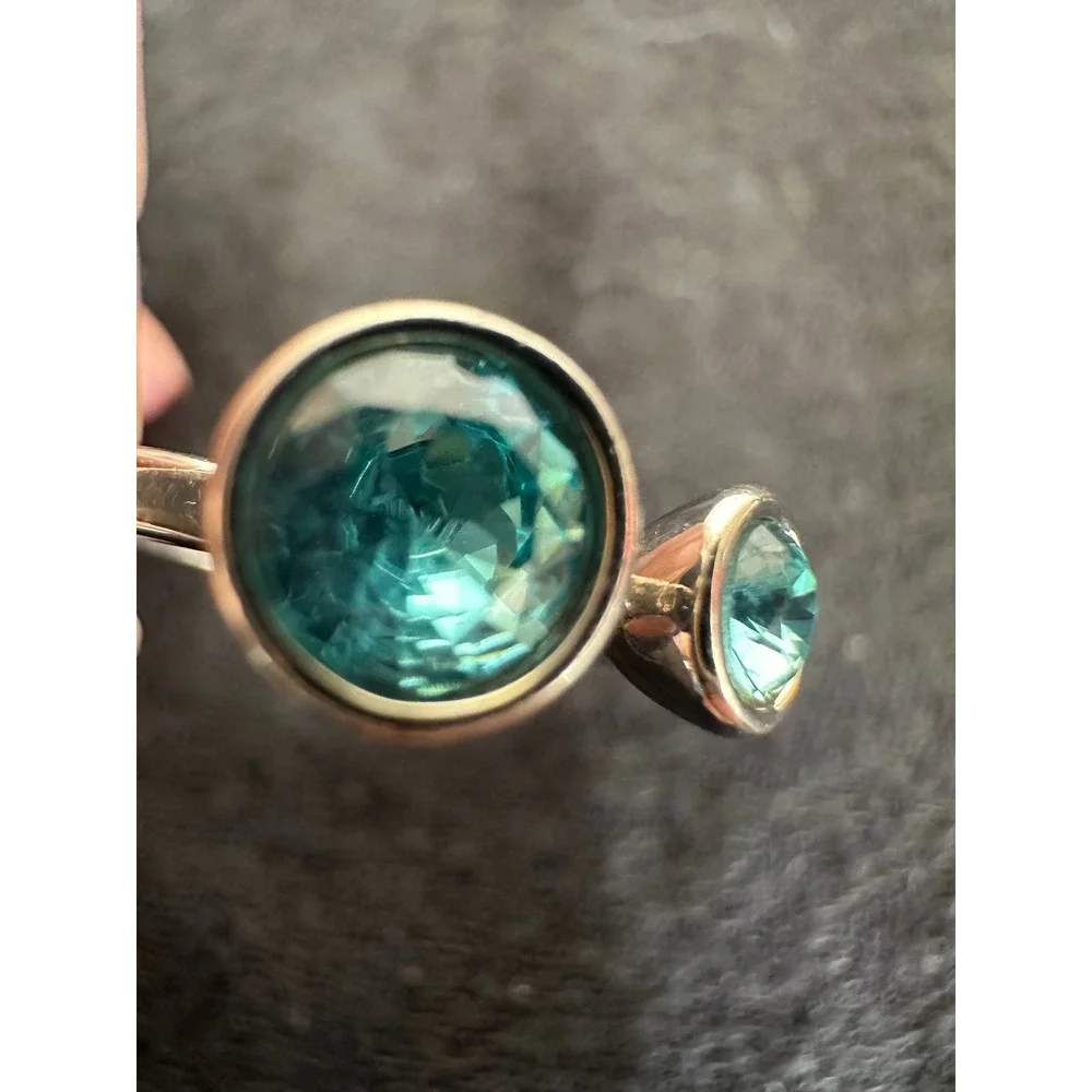 NVC Bypass Ring Women Size 8.5 Teal Blue Crystal Silver Tone Modern